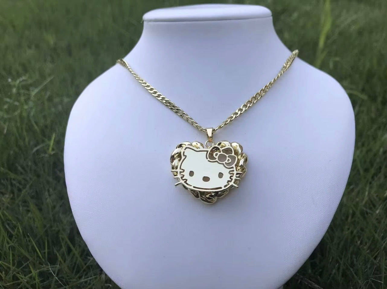 Pretty Girl Era Necklace