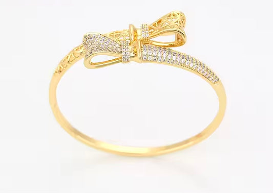 Bow Tie Gold Bangle